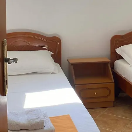 Guest house Dema